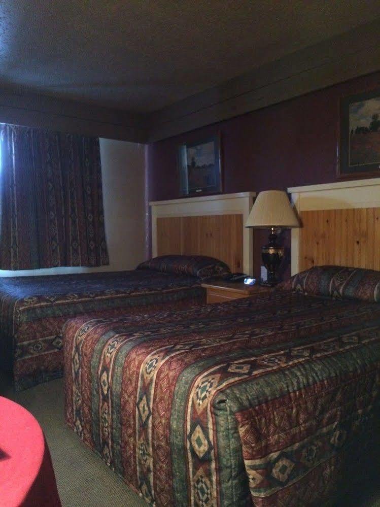 Logan Lake Lodge Εξωτερικό φωτογραφία